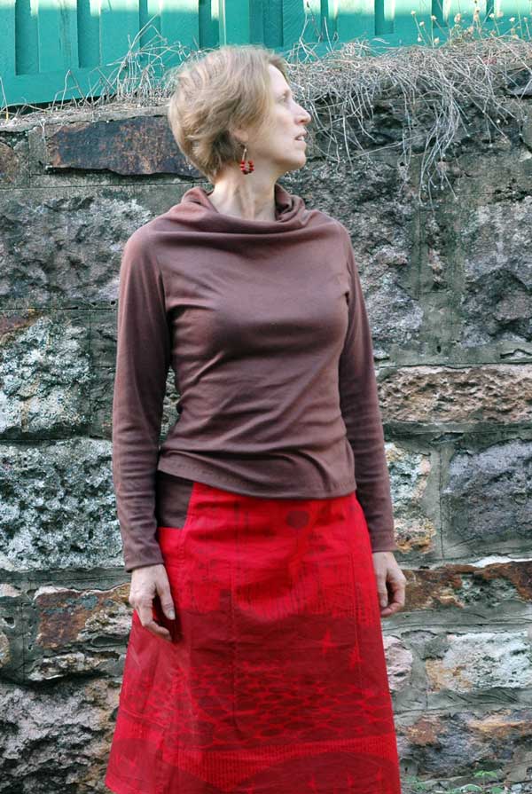 DSC_9505--Vogue-8597-&amp;-A-line-side-pocket-skirt-Bird-Textiles